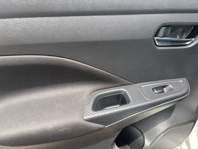 SEMINUEVOS NISSAN Versa a Estados en autogozo