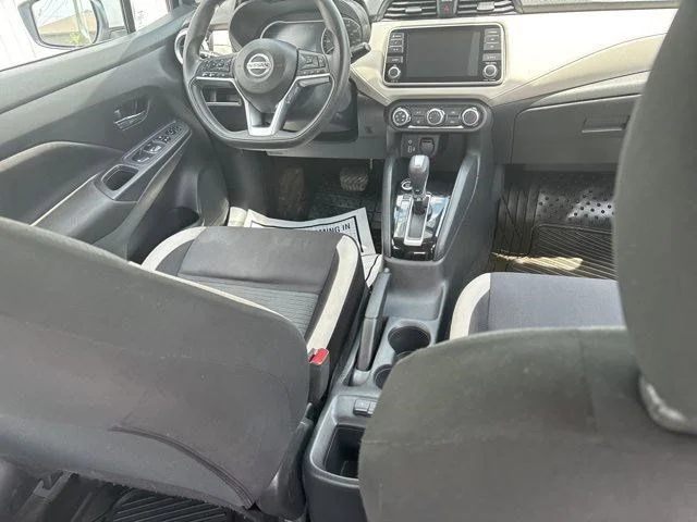 SEMINUEVOS NISSAN Versa a Estados en autogozo