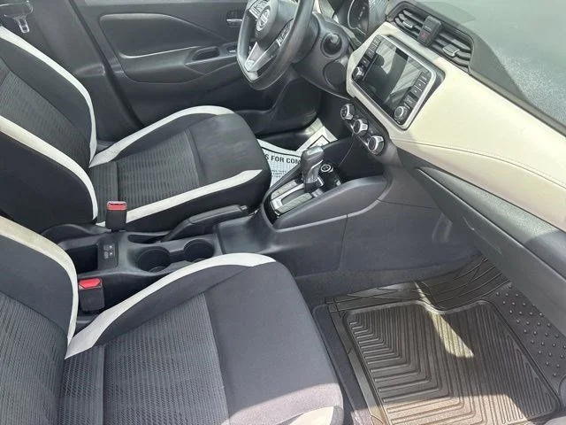 SEMINUEVOS NISSAN Versa a Estados en autogozo