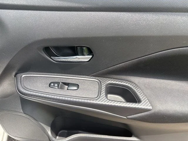 SEMINUEVOS NISSAN Versa a Estados en autogozo
