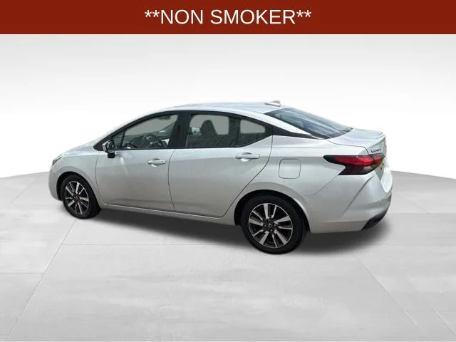 SEMINUEVOS NISSAN Versa a Estados en autogozo