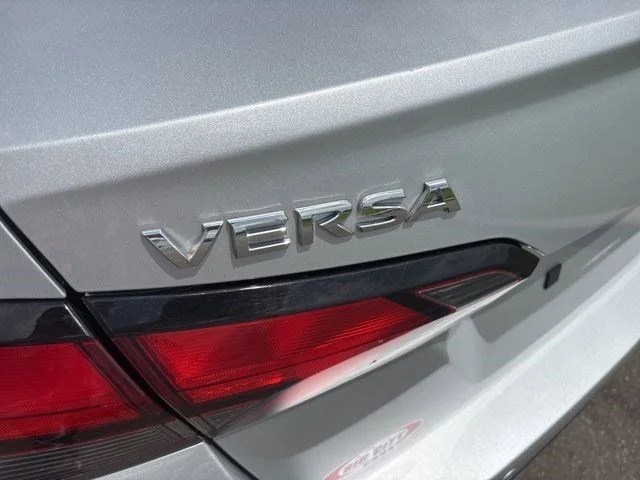 SEMINUEVOS NISSAN Versa a Estados en autogozo