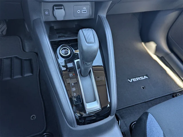 Nuevos NISSAN VERSA à Kennesaw, chez Town Center Nissan