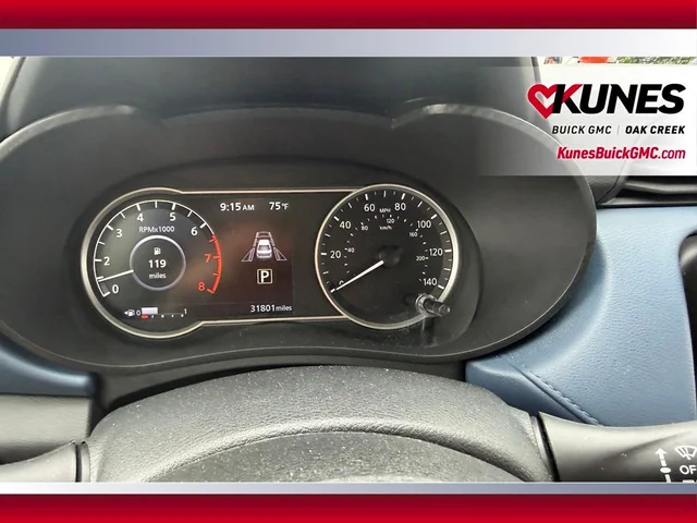 SEMINUEVOS NISSAN Versa a Estados en autogozo