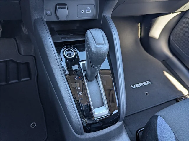 Nuevos NISSAN VERSA à Kennesaw, chez Town Center Nissan