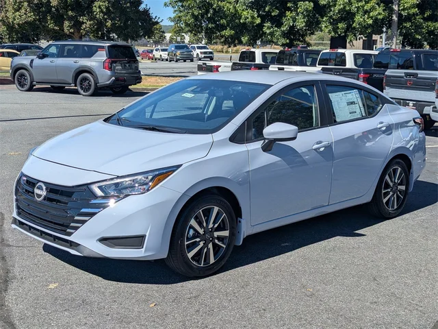Nuevos NISSAN VERSA à Kennesaw, chez Town Center Nissan