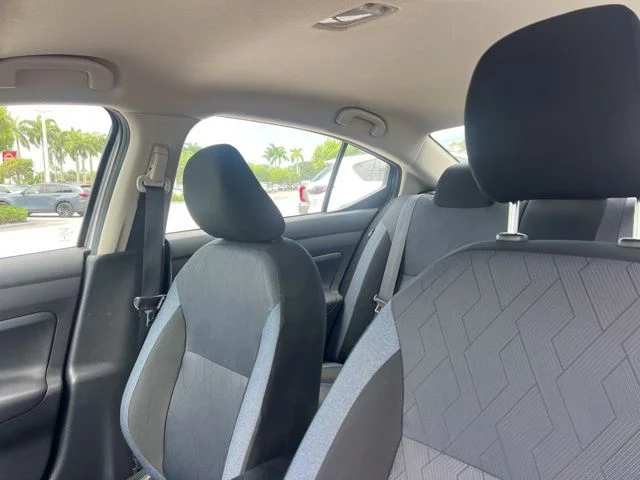 SEMINUEVOS NISSAN Versa a Estados en autogozo