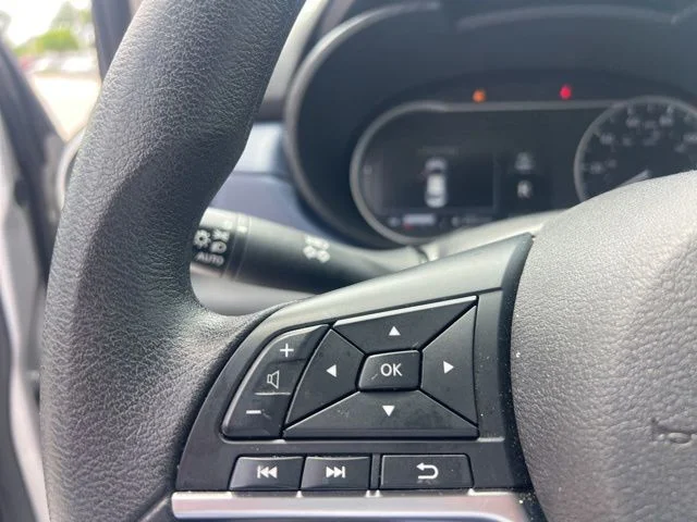 SEMINUEVOS NISSAN Versa a Estados en autogozo