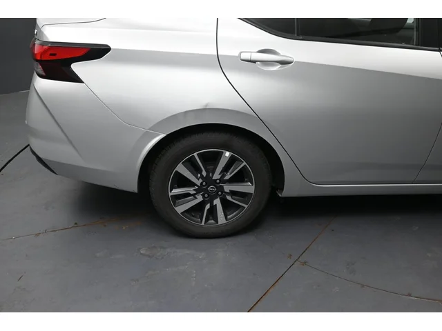 SEMINUEVOS NISSAN Versa a Estados en autogozo