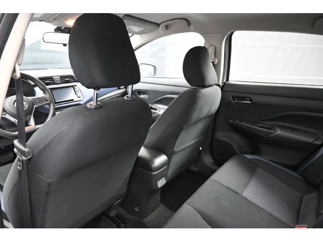SEMINUEVOS NISSAN Versa a Estados en autogozo