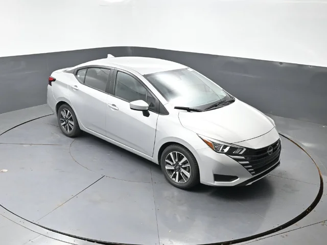 SEMINUEVOS NISSAN Versa a Estados en autogozo