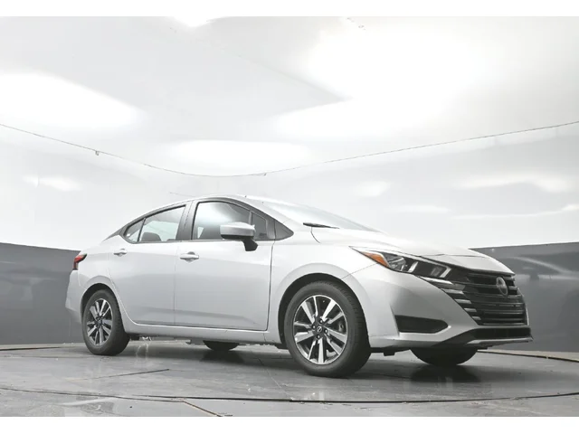 SEMINUEVOS NISSAN Versa a Estados en autogozo