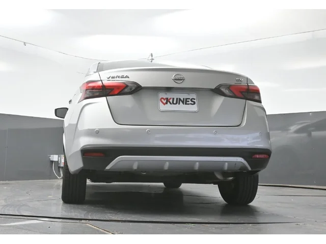 SEMINUEVOS NISSAN Versa a Estados en autogozo