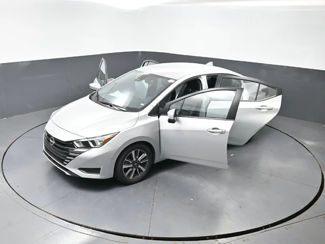 SEMINUEVOS NISSAN Versa a Estados en autogozo