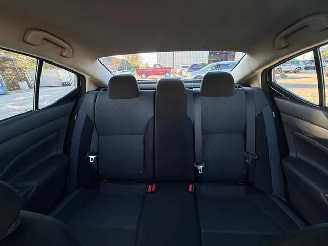 SEMINUEVOS NISSAN Versa a Estados en autogozo