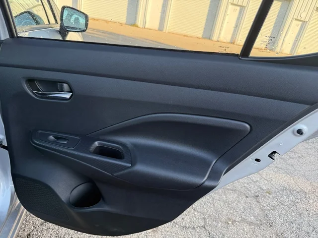 SEMINUEVOS NISSAN Versa a Estados en autogozo