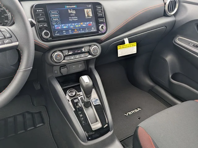 Nuevos NISSAN VERSA à Estados chez autogozo