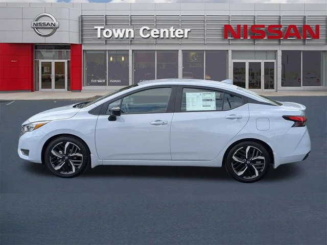 Nuevos NISSAN VERSA à Estados chez autogozo