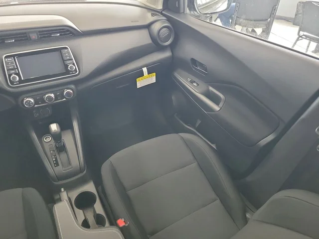 Nuevos NISSAN KICKS PLAY à Estados chez autogozo