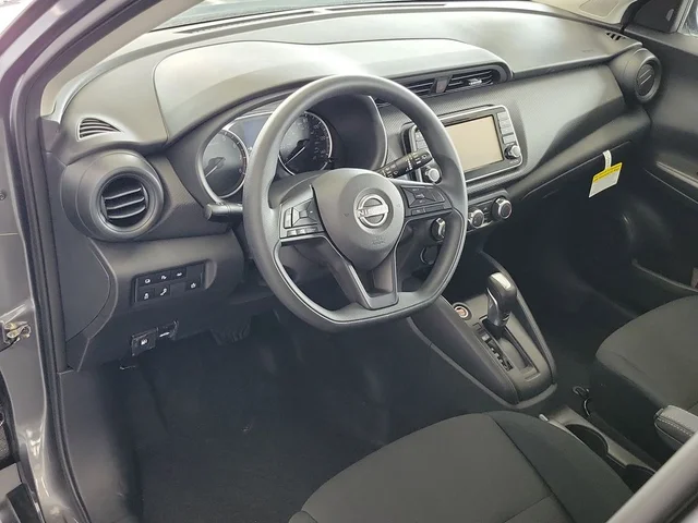 Nuevos NISSAN KICKS PLAY à Estados chez autogozo