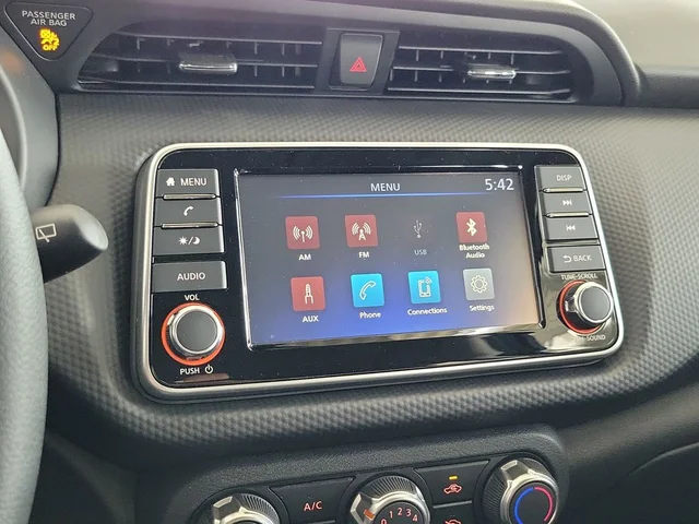 Nuevos NISSAN KICKS PLAY à Estados chez autogozo