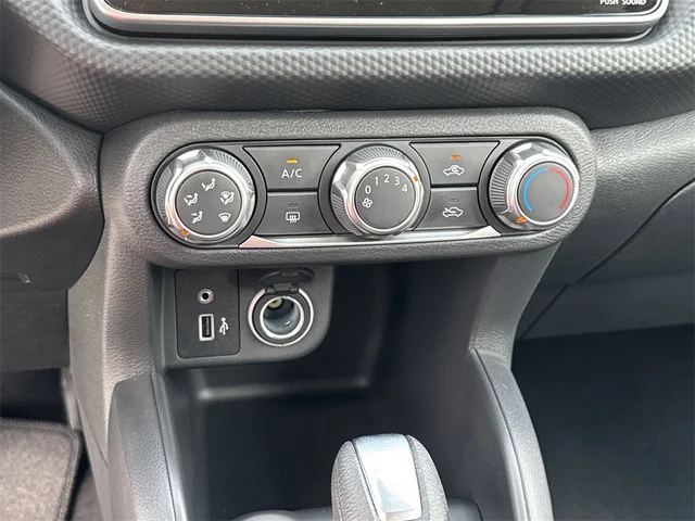 Nuevos NISSAN KICKS PLAY à Kennesaw, chez Town Center Nissan