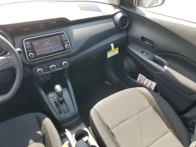 Nuevos NISSAN KICKS PLAY à Estados chez autogozo