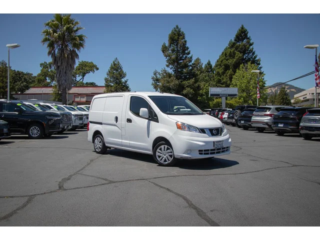 SEMINUEVOS NISSAN NV200 a Estados en autogozo