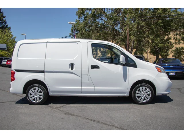 SEMINUEVOS NISSAN NV200 a Estados en autogozo