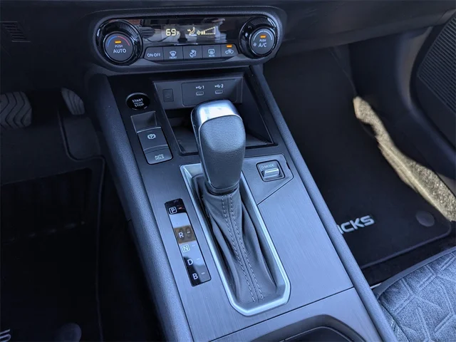 Nuevos NISSAN KICKS à Kennesaw, chez Town Center Nissan