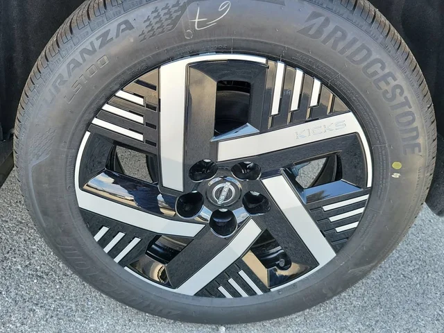 Nuevos NISSAN KICKS à Estados chez autogozo