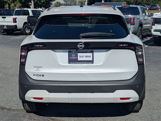Nuevos NISSAN KICKS à Kennesaw, chez Town Center Nissan