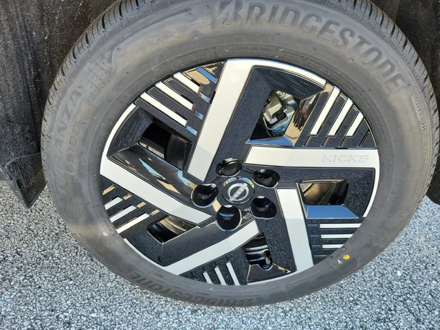 Nuevos NISSAN KICKS à Estados chez autogozo