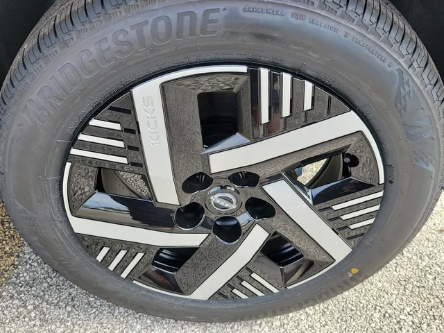 Nuevos NISSAN KICKS à Estados chez autogozo