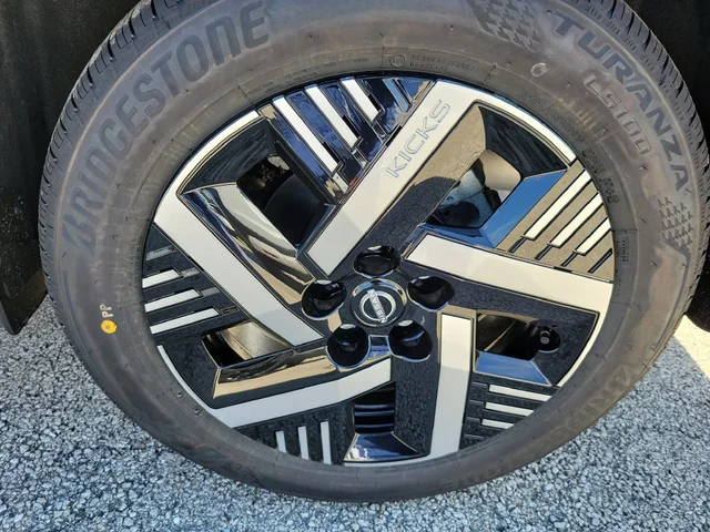 Nuevos NISSAN KICKS à Estados chez autogozo