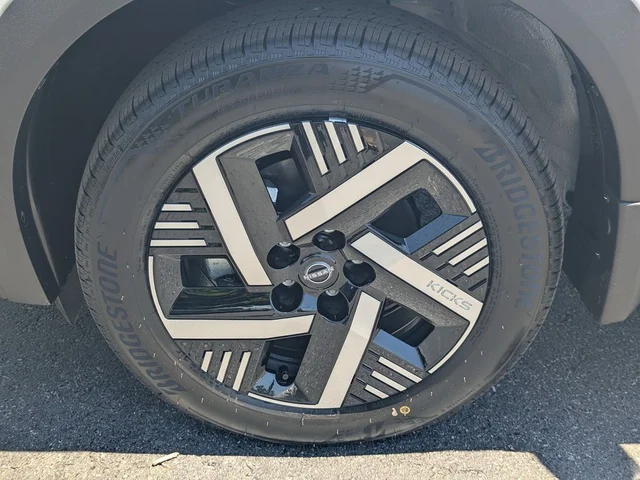 Nuevos NISSAN KICKS à Estados chez autogozo