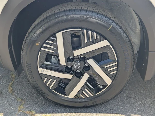 Nuevos NISSAN KICKS à Estados chez autogozo