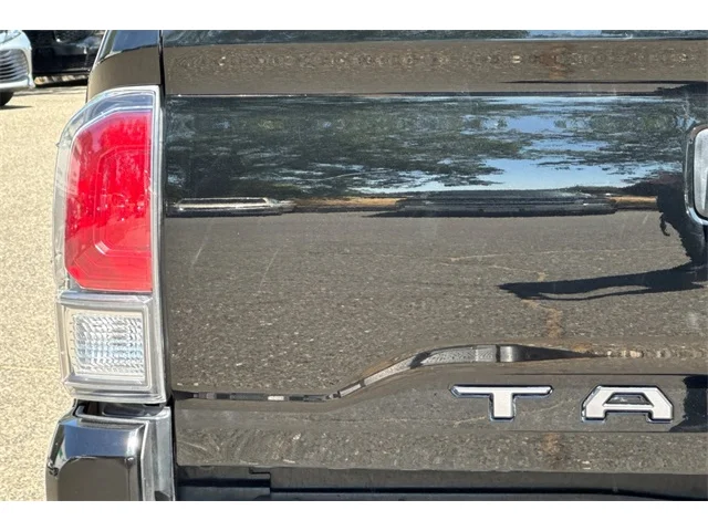 SEMINUEVOS TOYOTA Tacoma at ELK GROVE in Elk Grove Buick GMC