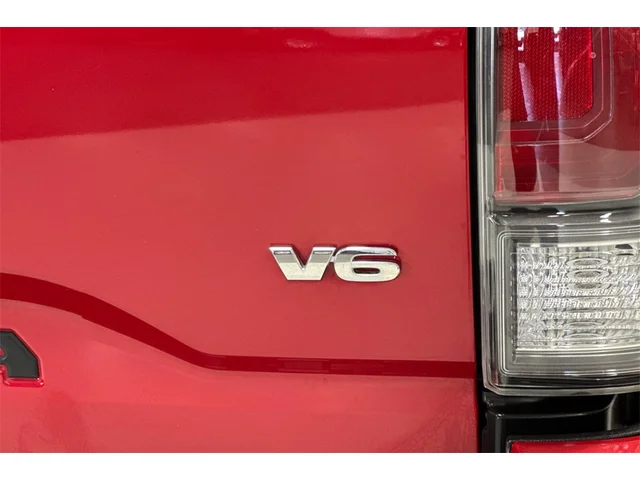 Used TOYOTA Tacoma at San Francisco in izmo Kia