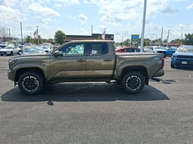 Nuevos TOYOTA TACOMA à Estados chez autogozo
