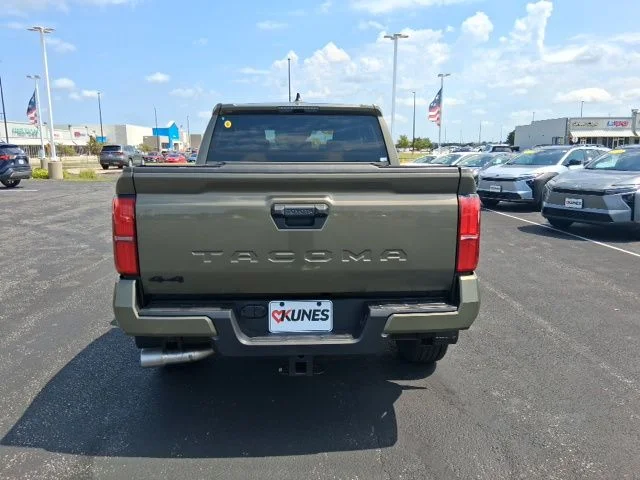Nuevos TOYOTA TACOMA à Estados chez autogozo