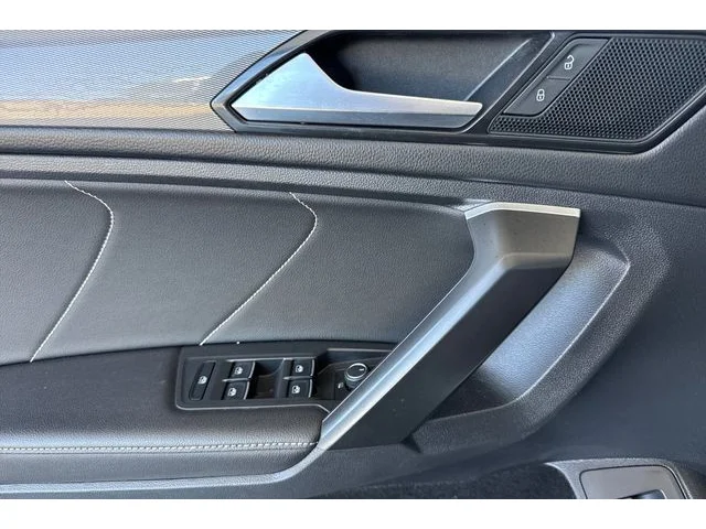 SEMINUEVOS VOLKSWAGEN Tiguan at ELK GROVE in Elk Grove Buick GMC