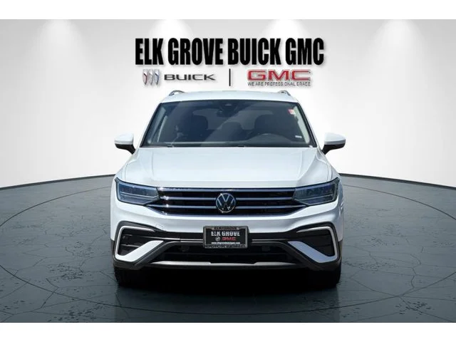 SEMINUEVOS VOLKSWAGEN Tiguan at ELK GROVE in Elk Grove Buick GMC