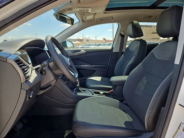 Nuevos VOLKSWAGEN TAOS à Estados chez autogozo