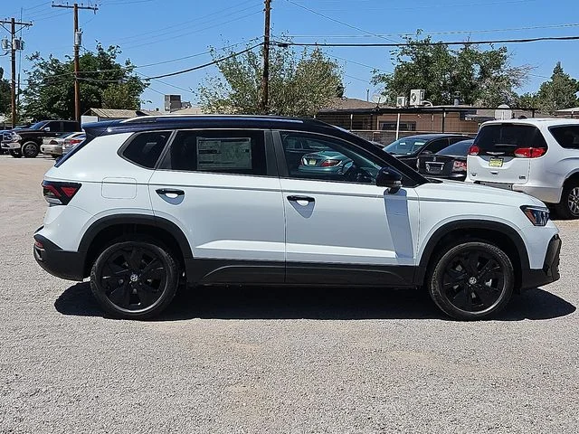 Nuevos VOLKSWAGEN TAOS à Estados chez autogozo