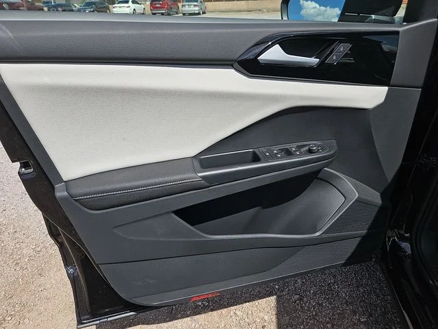 Nuevos VOLKSWAGEN TAOS à Estados chez autogozo