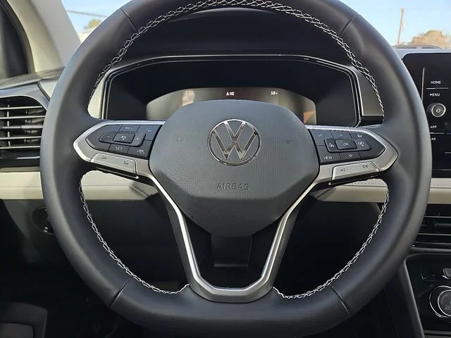 Nuevos VOLKSWAGEN TAOS à Estados chez autogozo