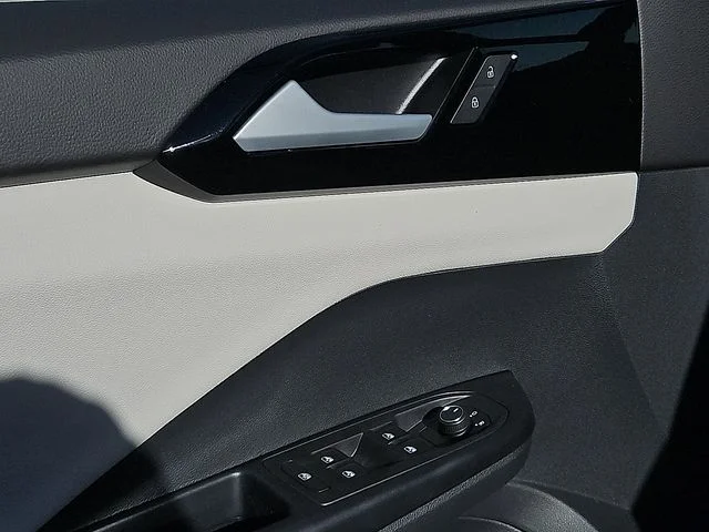 Nuevos VOLKSWAGEN TAOS à Estados chez autogozo