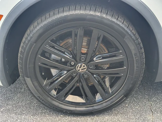 SEMINUEVOS VOLKSWAGEN Tiguan a Estados en autogozo