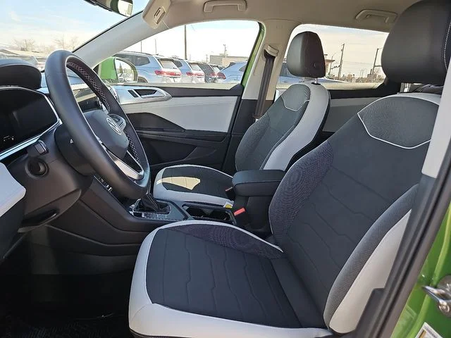 Nuevos VOLKSWAGEN TAOS à Estados chez autogozo